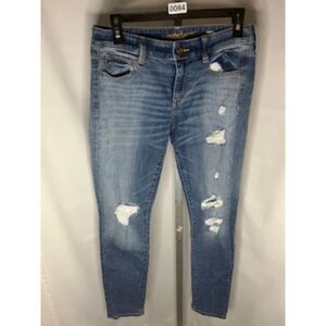 Arizona brand woman's distressed size 9 denim  jeans